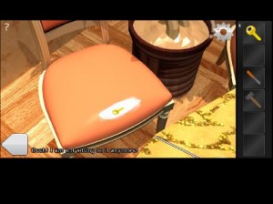 Room Escape Apartment Cut the chair cushion with knife
